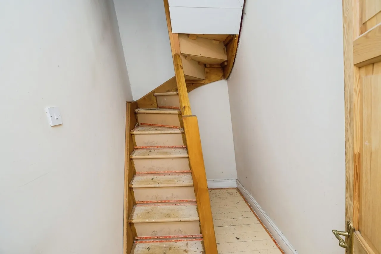 New Road, Wrexham, LL11, photo 17