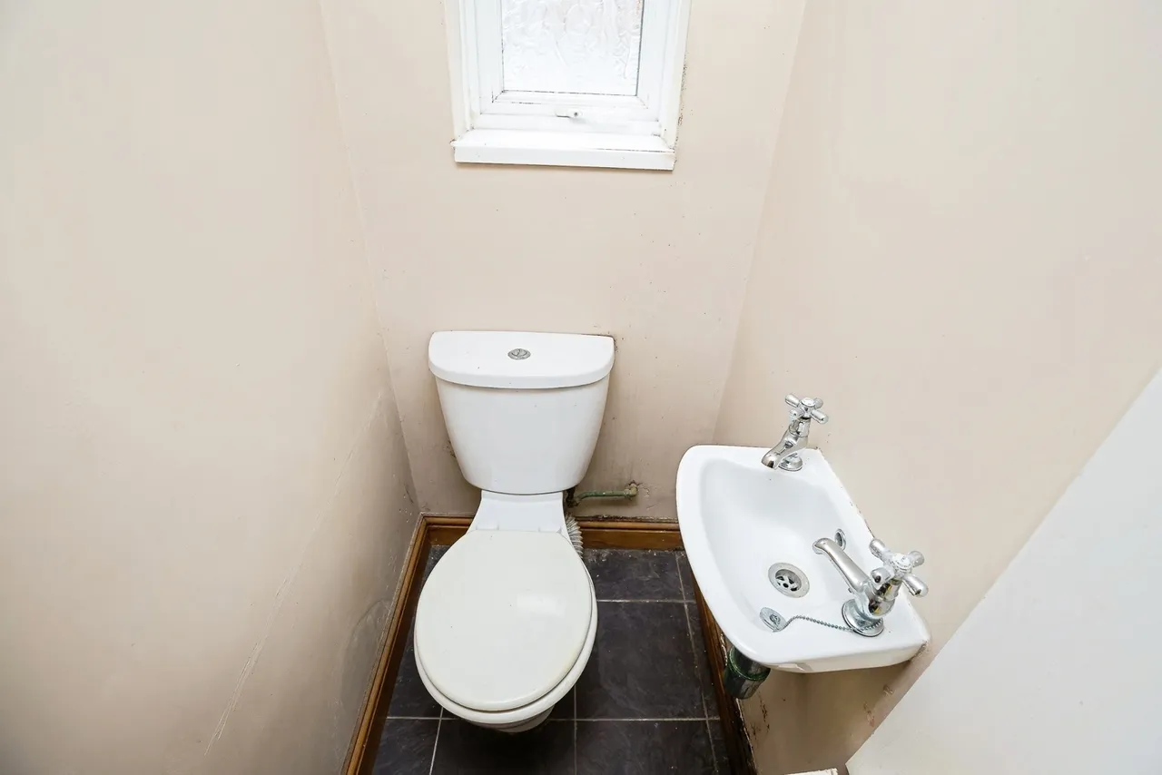New Road, Wrexham, LL11, photo 10