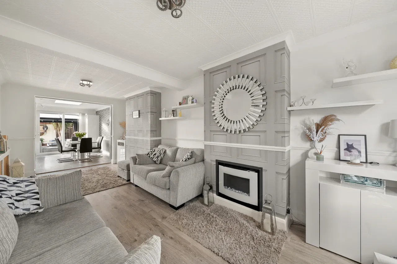 Fairholme Crescent, Hayes, UB4, photo 13