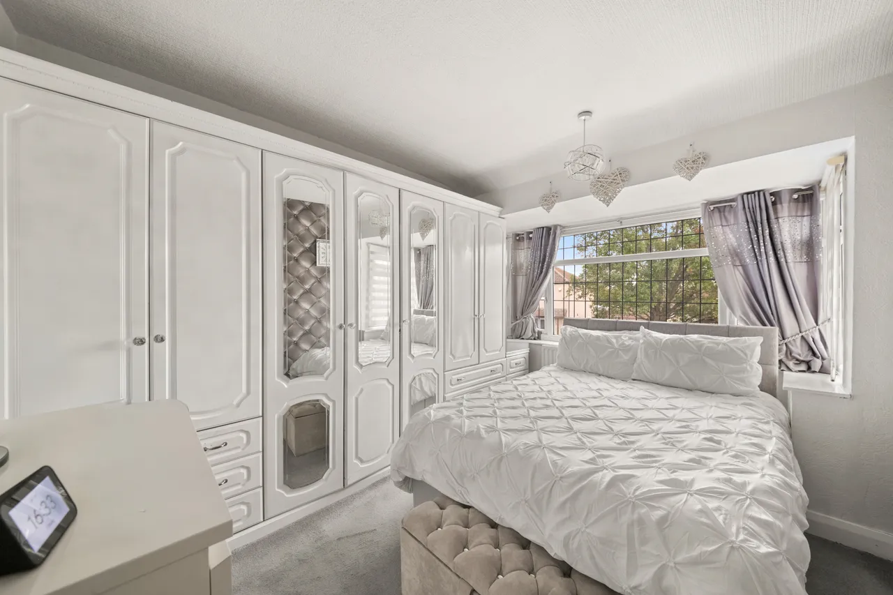 Fairholme Crescent, Hayes, UB4, photo 5