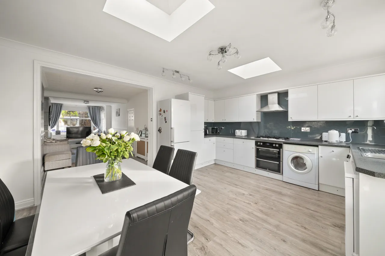 Fairholme Crescent, Hayes, UB4, photo 9