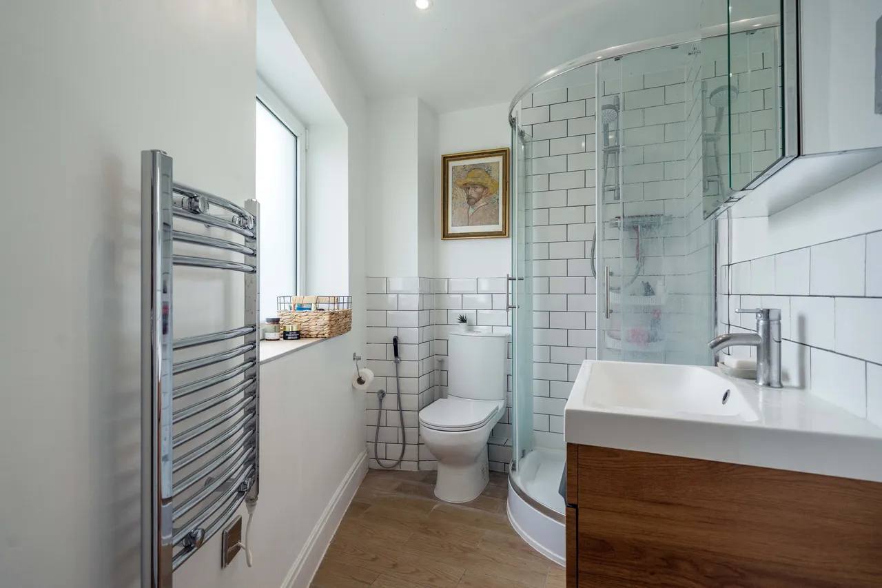 Holland Gardens, Brentford, TW8, photo 10