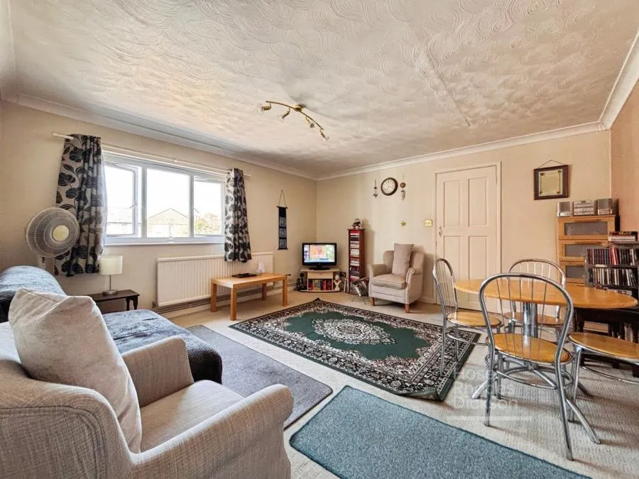 New Street, Newport, PO30, photo 4