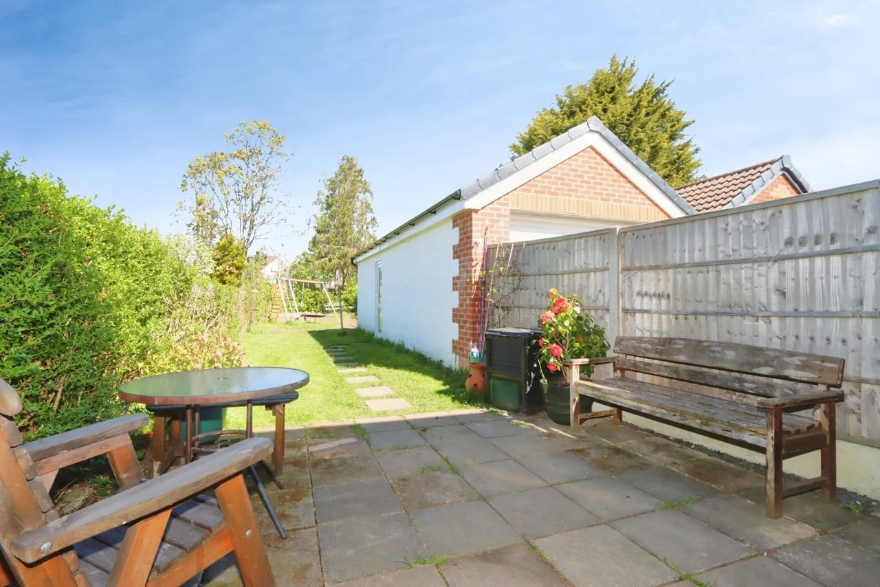 Greenhill Main Road, Sheffield, S8, photo 4