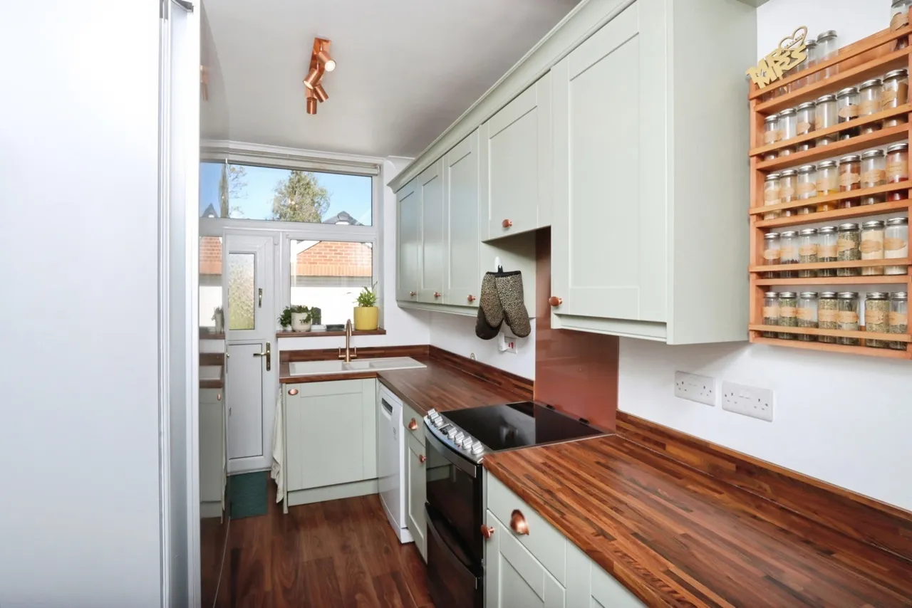 Greenhill Main Road, Sheffield, S8, photo 9