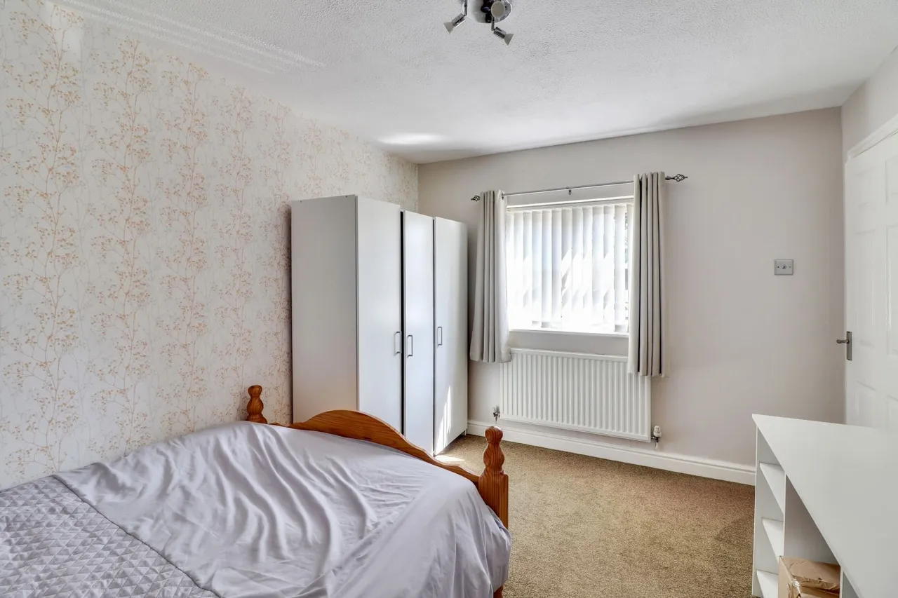 Hall Park Rise, Kippax, LS25, photo 24