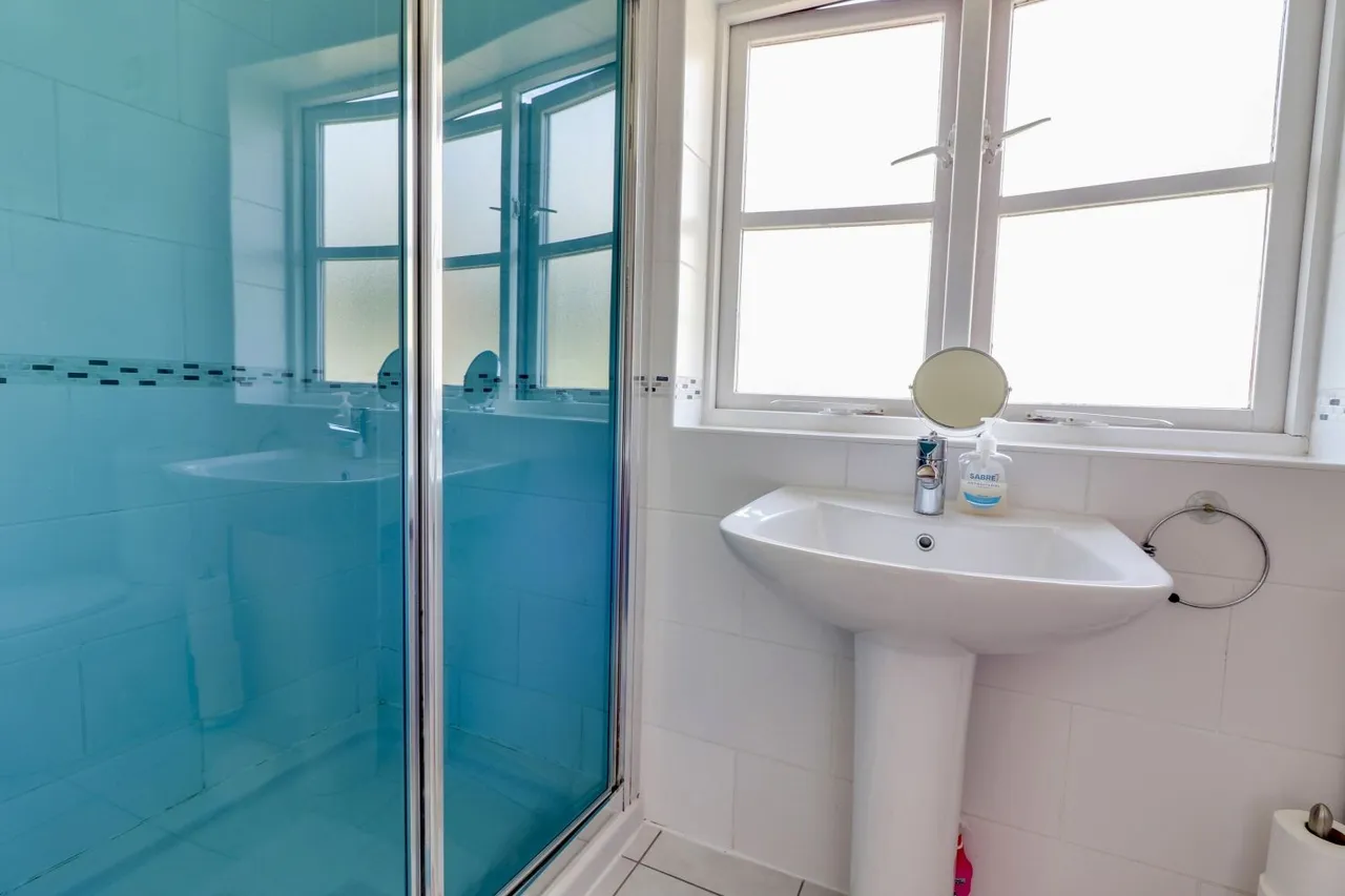 Hall Park Rise, Kippax, LS25, photo 20