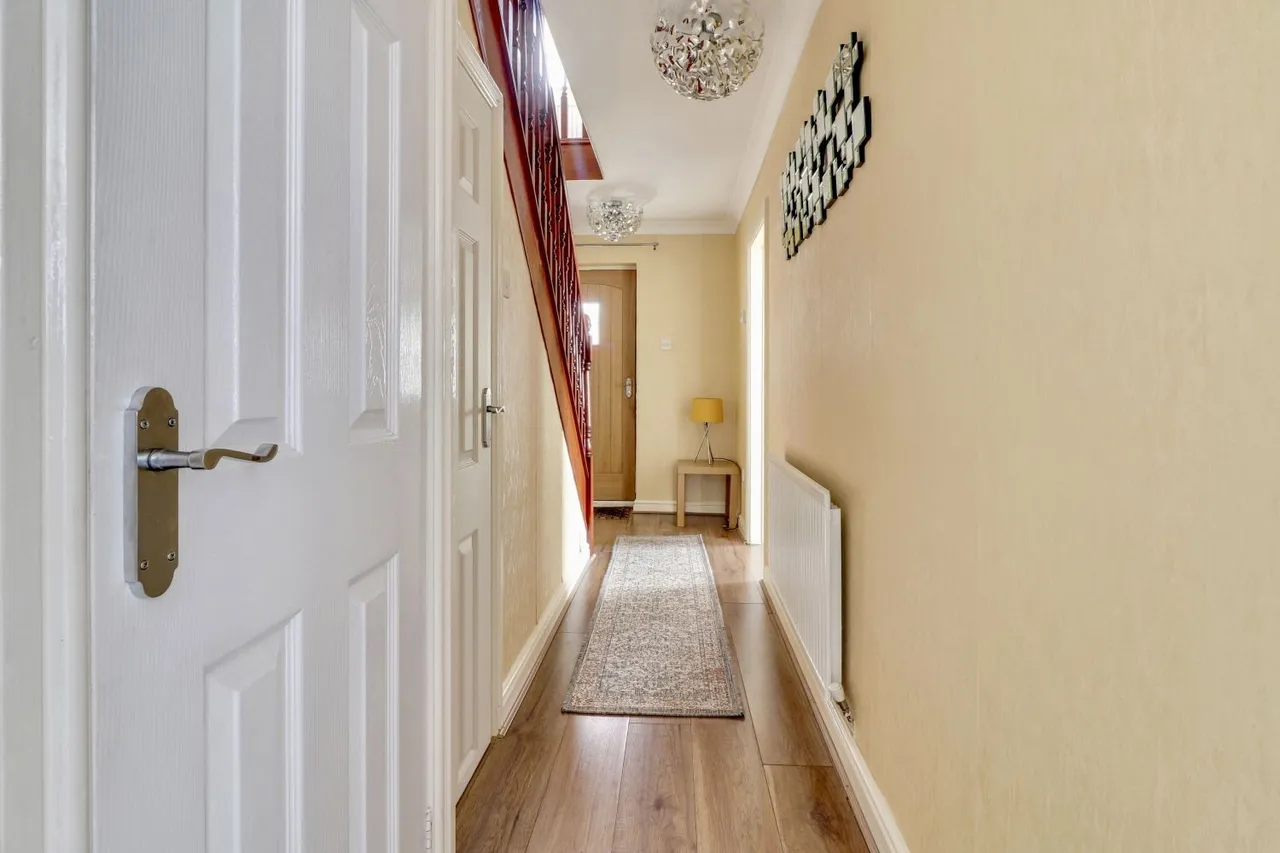 Hall Park Rise, Kippax, LS25, photo 14