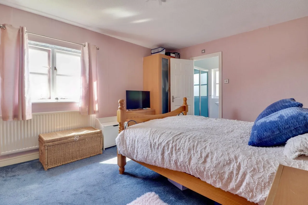 Hall Park Rise, Kippax, LS25, photo 17