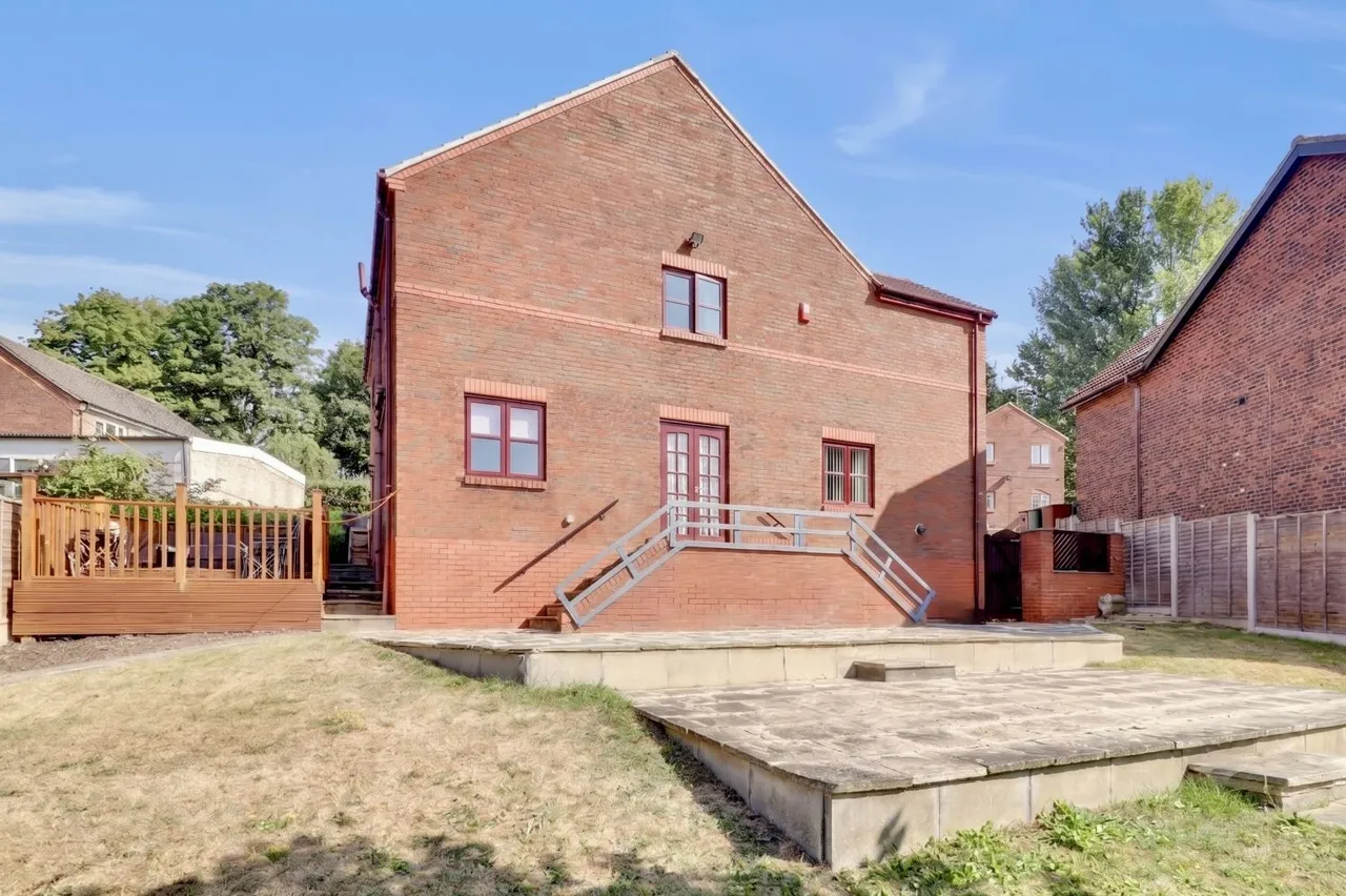 Hall Park Rise, Kippax, LS25, photo 35