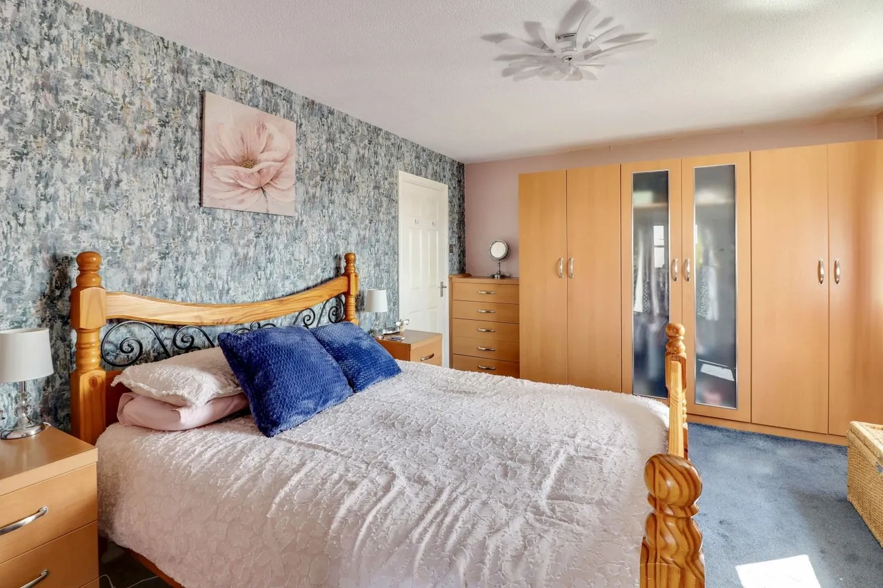Hall Park Rise, Kippax, LS25, photo 16