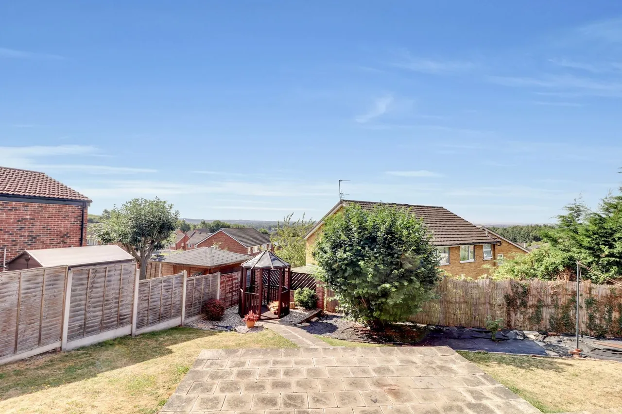 Hall Park Rise, Kippax, LS25, photo 34