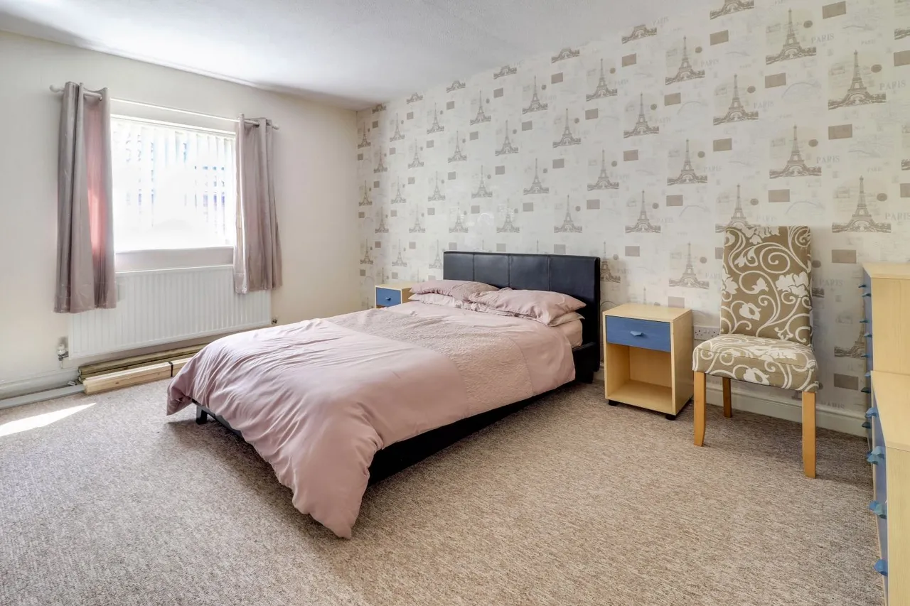 Hall Park Rise, Kippax, LS25, photo 21