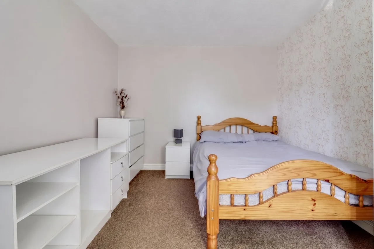 Hall Park Rise, Kippax, LS25, photo 23