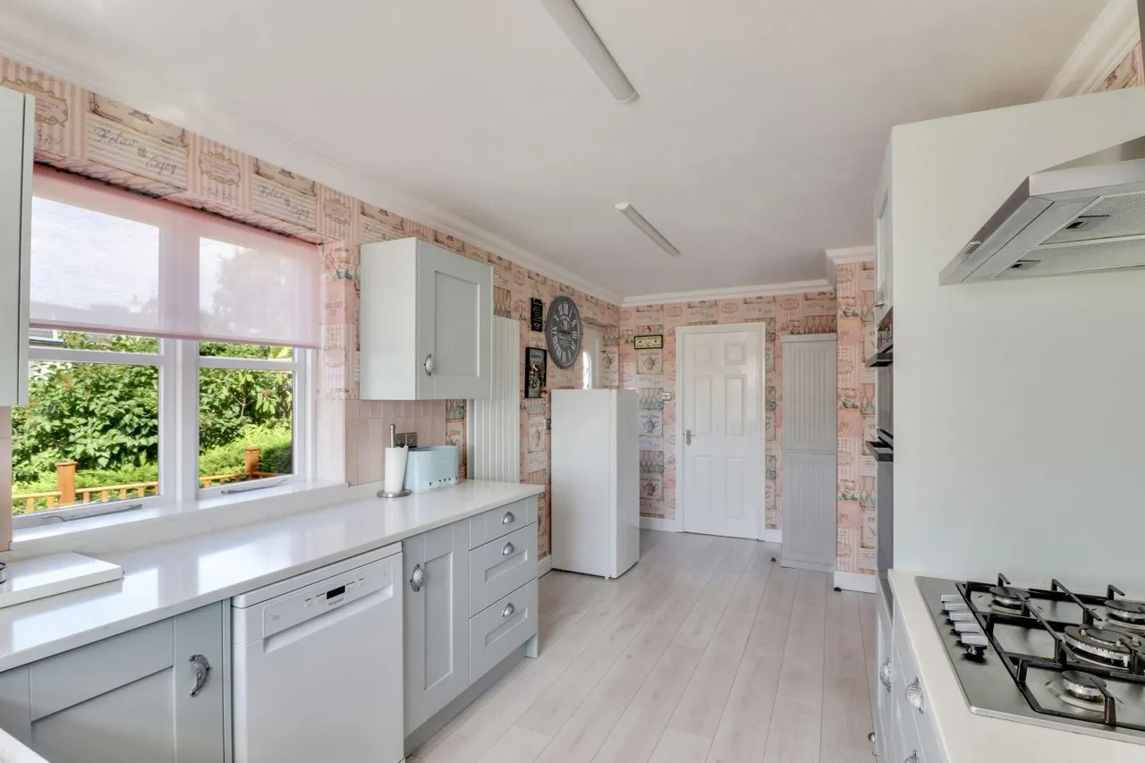 Hall Park Rise, Kippax, LS25, photo 12