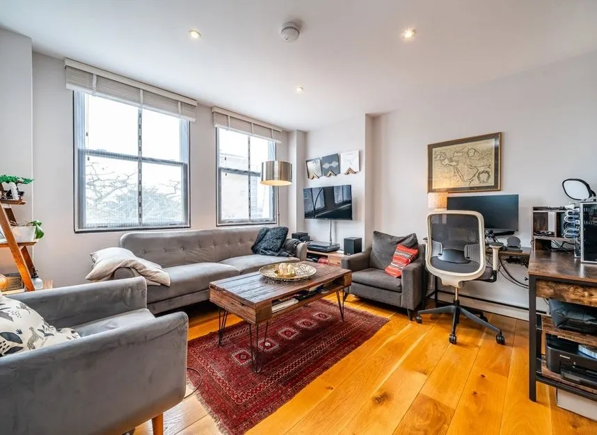1 bed flat for sale — London Road, Twickenham, TW1