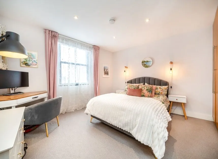 London Road, Twickenham, TW1, photo 3