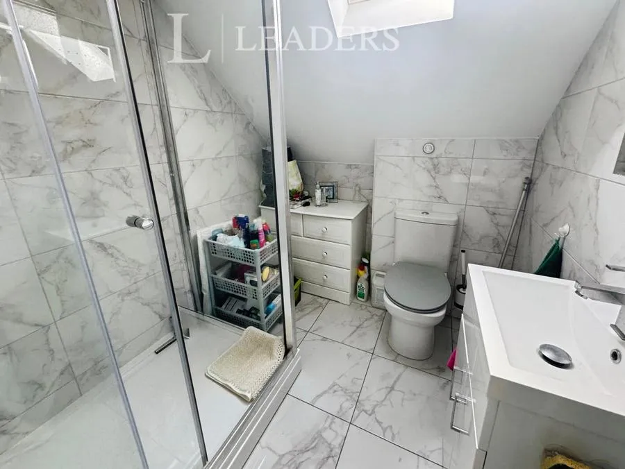Pyrford Close, PO7, photo 9