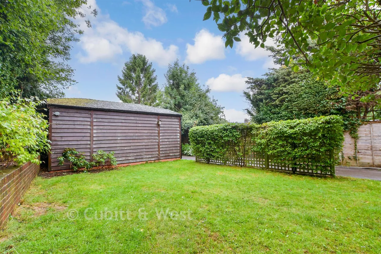 Haywards Heath Road, Balcombe, RH17, photo 26
