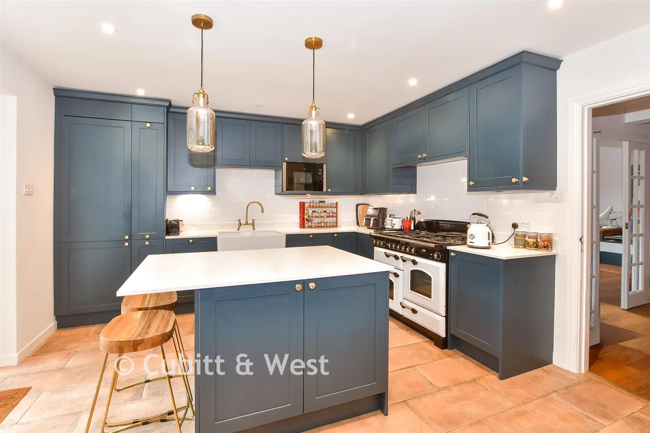 Haywards Heath Road, Balcombe, RH17, photo 5