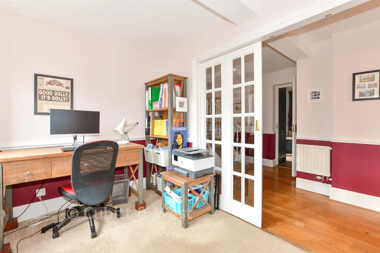 Haywards Heath Road, Balcombe, RH17, photo 12