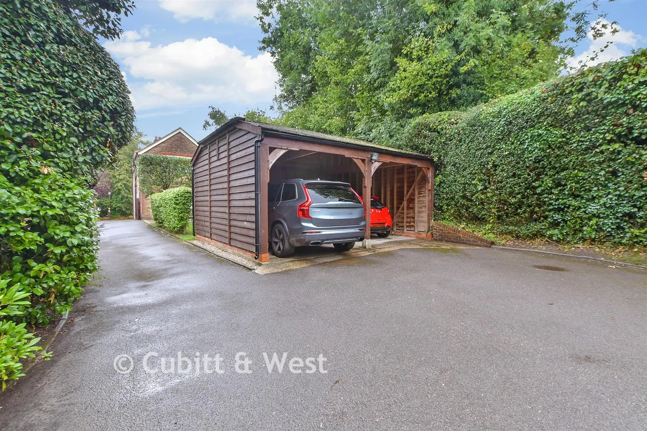 Haywards Heath Road, Balcombe, RH17, photo 27