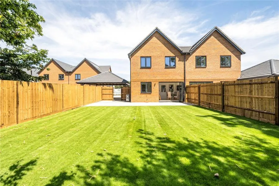 Poppy Lane, Deepcut, GU16, photo 11
