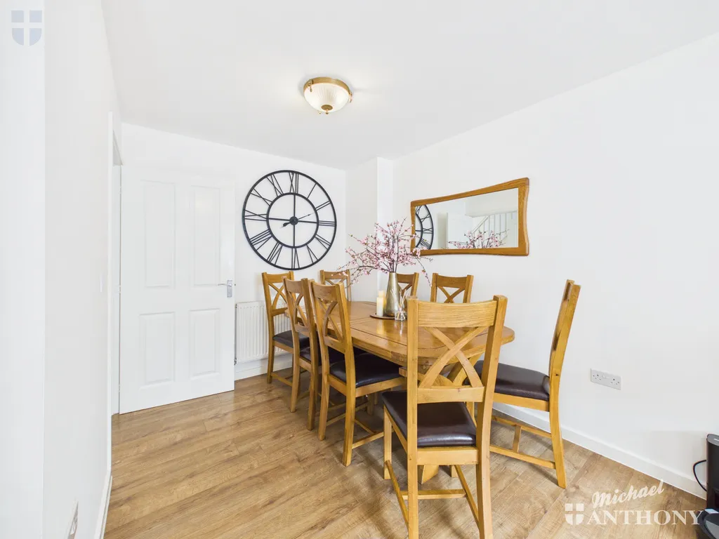Wiseman Close, Aylesbury, HP21, photo 10