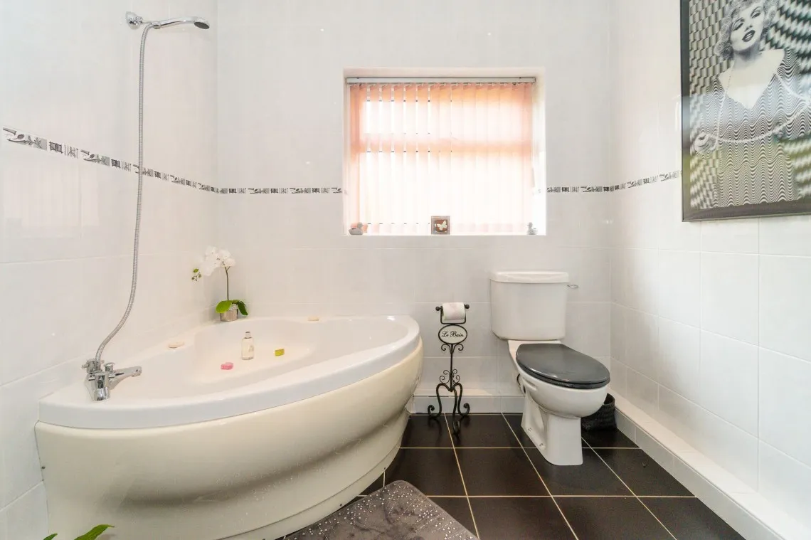 Prescot Road, Aughton, L39, photo 28