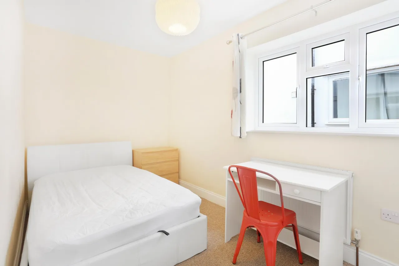 Weston Rd, Guildford, GU2, photo 13
