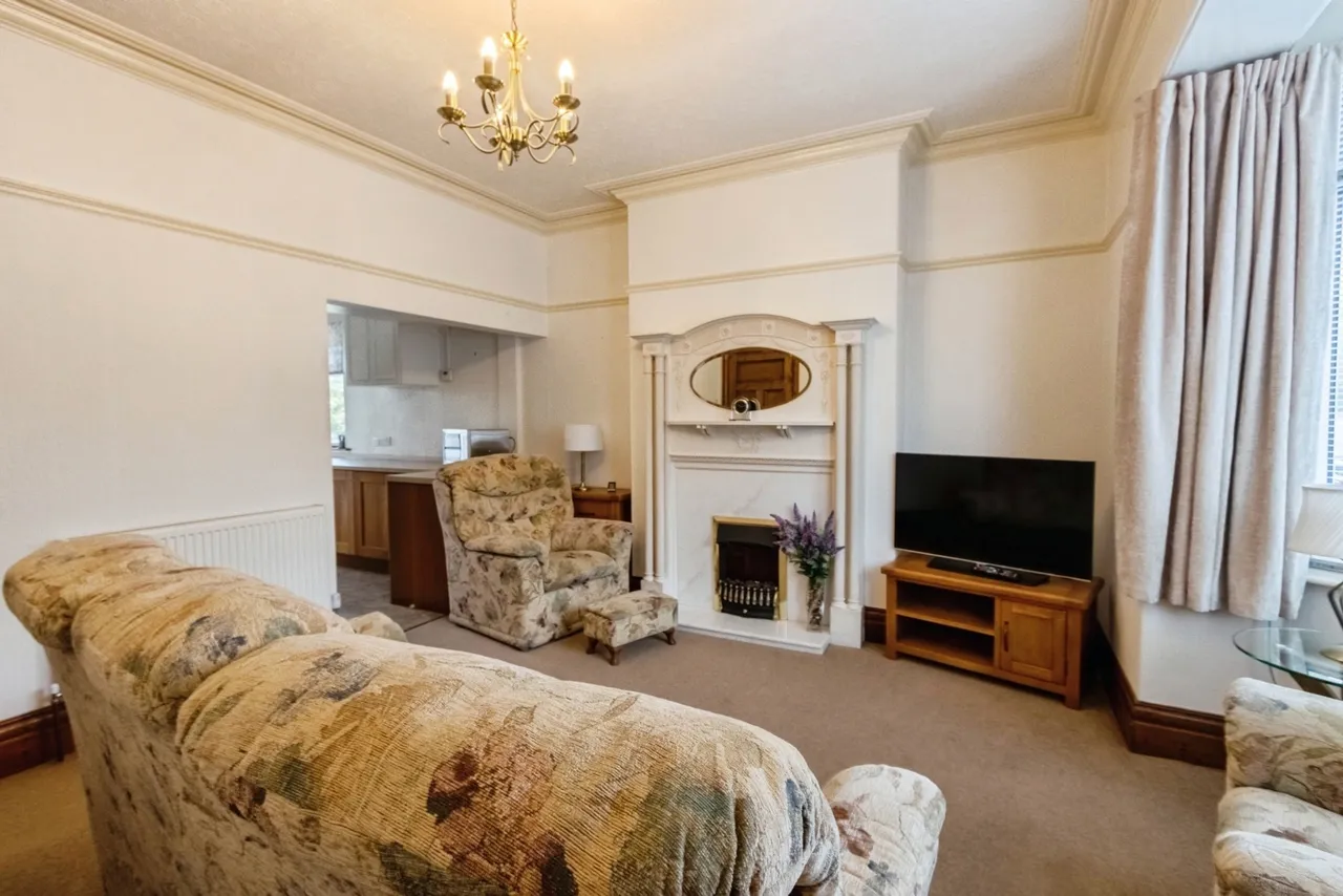 Denby Dale Road, Wakefield, West Yorkshire, WF2, photo 6