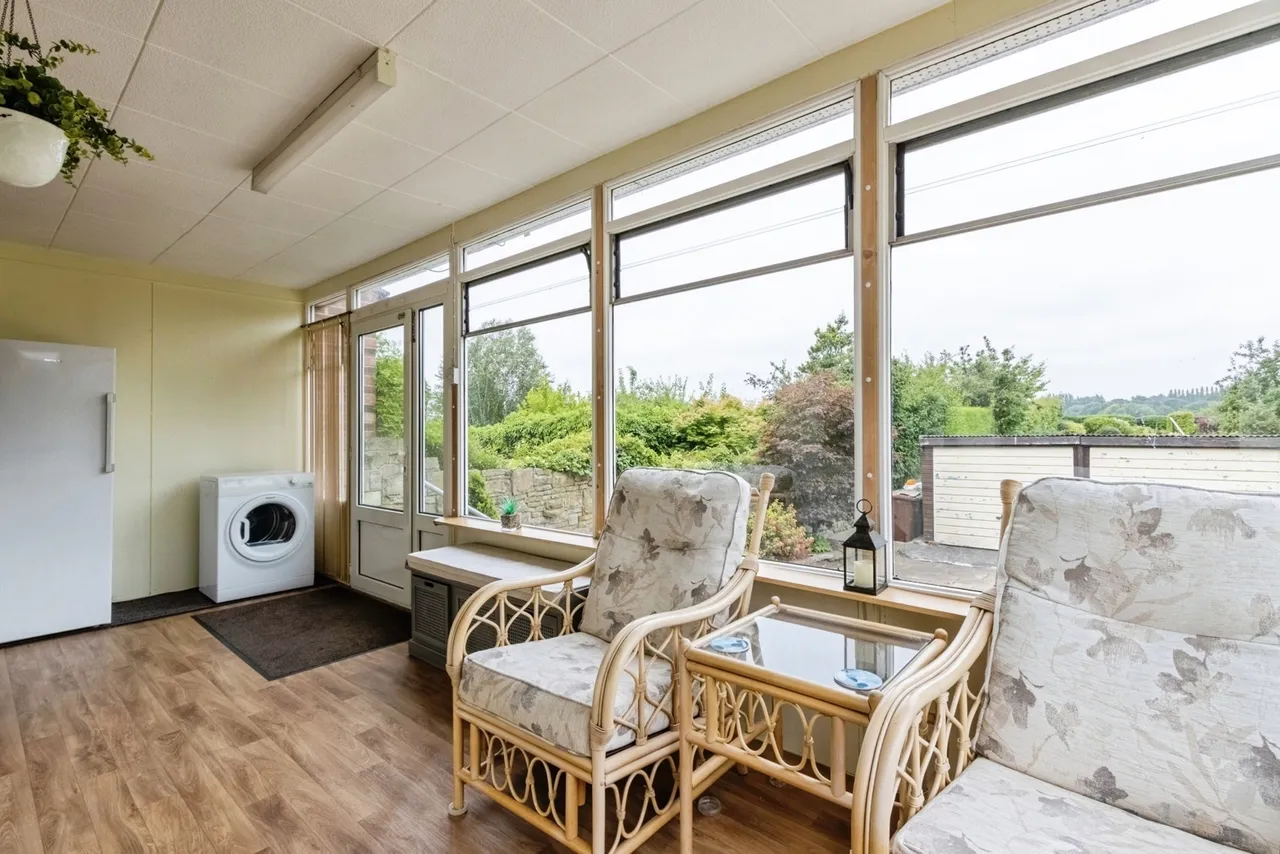 Denby Dale Road, Wakefield, West Yorkshire, WF2, photo 10