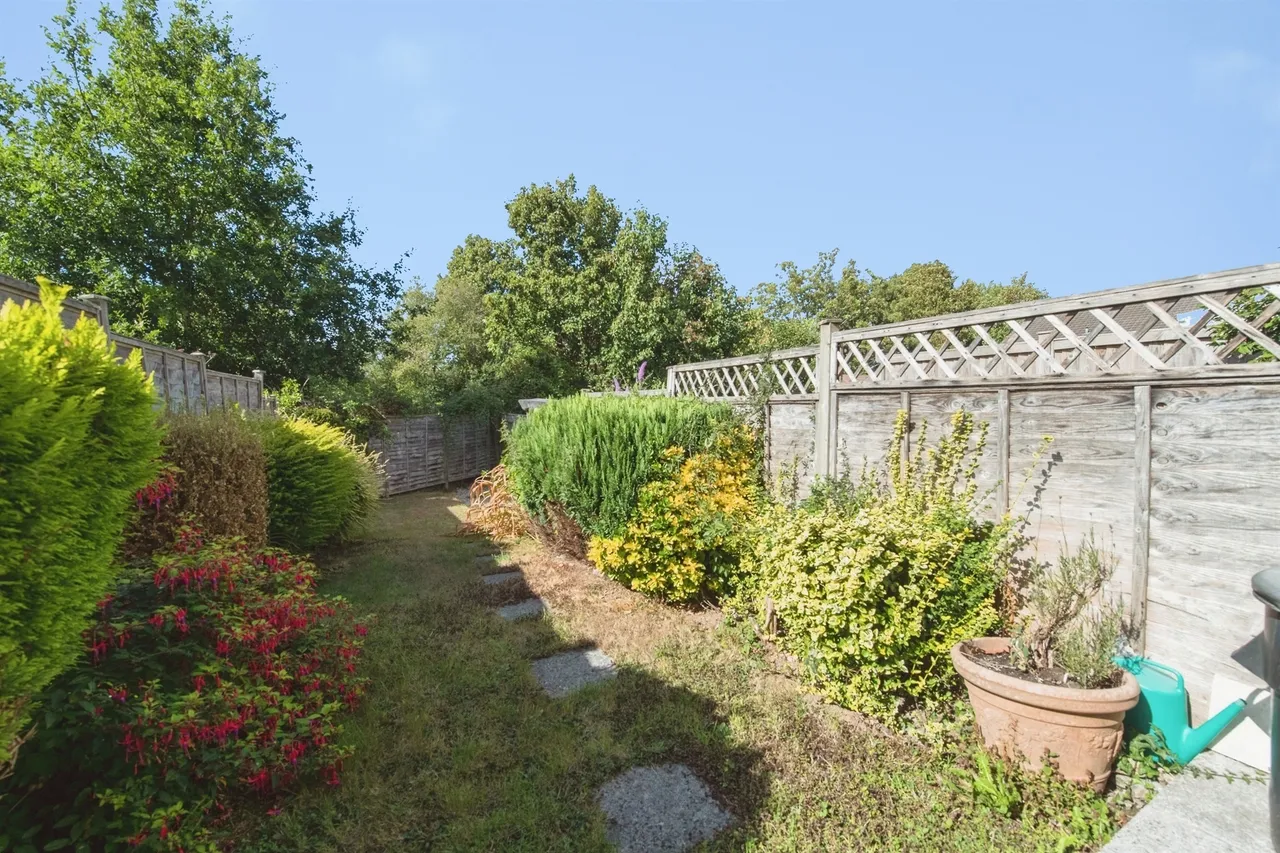 Shand Park, Axminster, EX13, photo 2