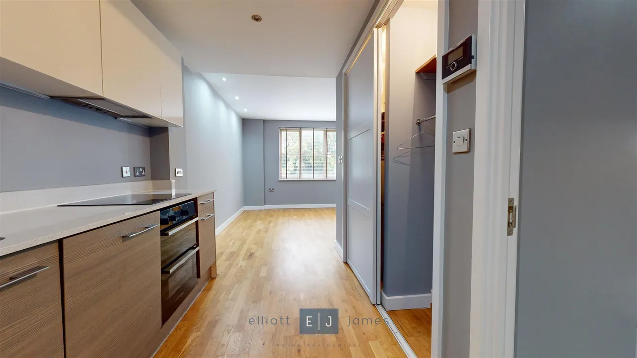 Charteris Road, Woodford Green, photo 2