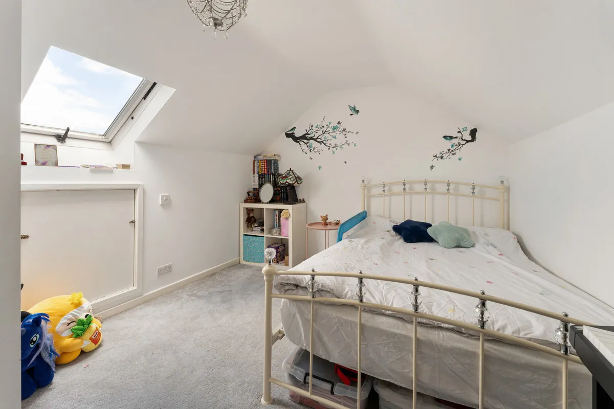 Romford, RM6, photo 9