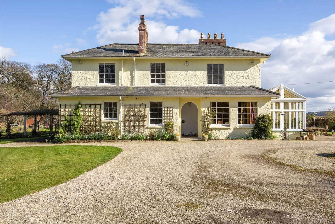 Over Stowey, Bridgwater, TA5, photo 2