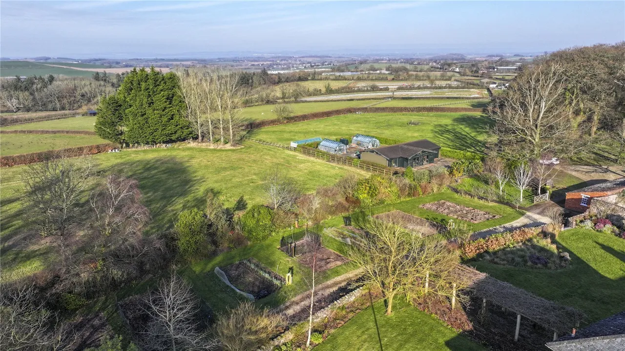 Over Stowey, Bridgwater, TA5, photo 26