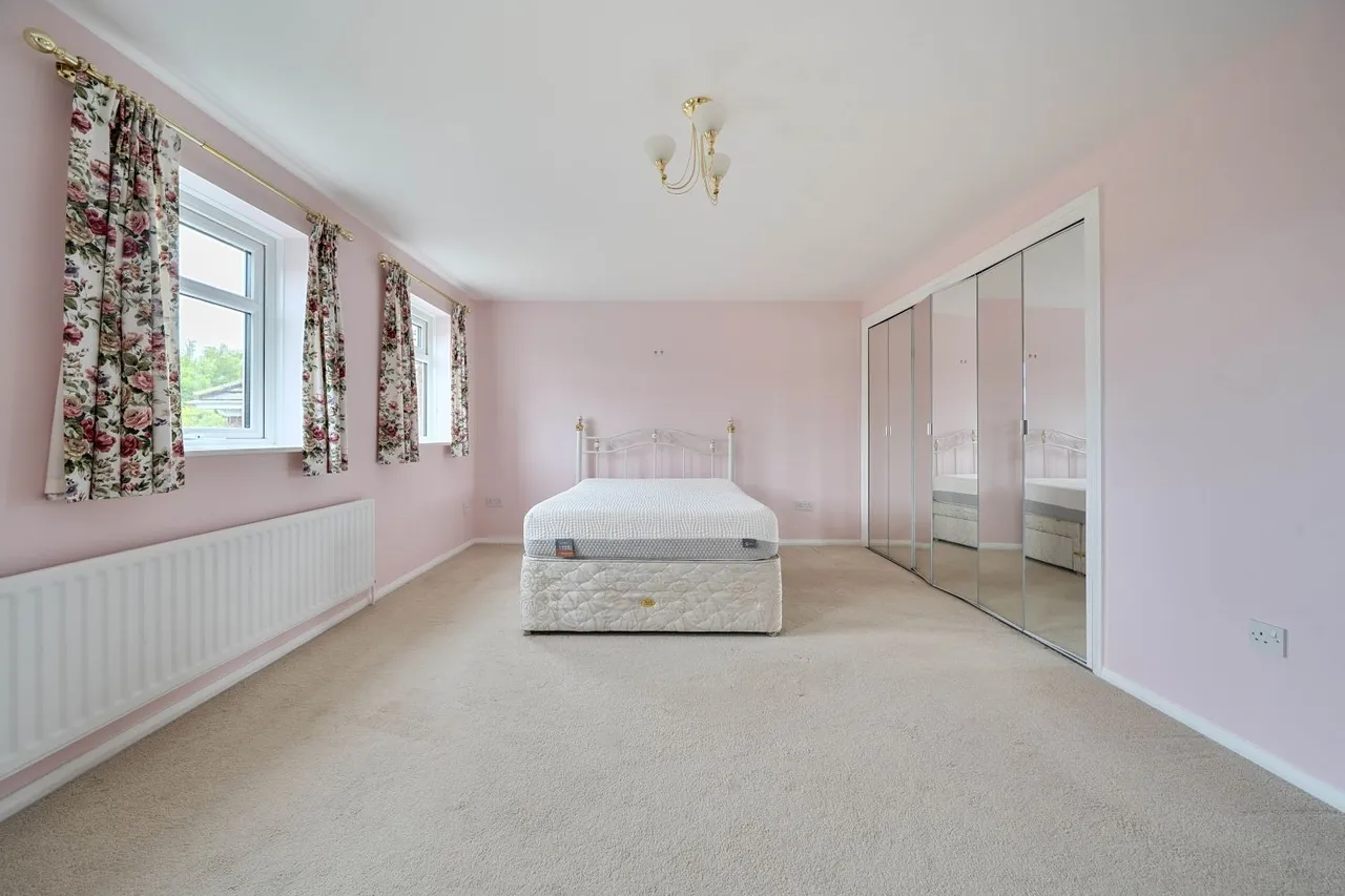 Heron Forstal Avenue, Hawkinge, CT18, photo 15