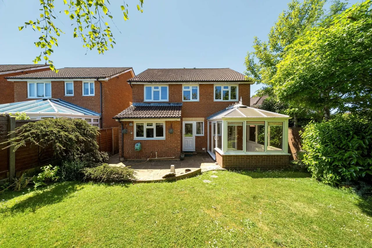 Heron Forstal Avenue, Hawkinge, CT18, photo 23