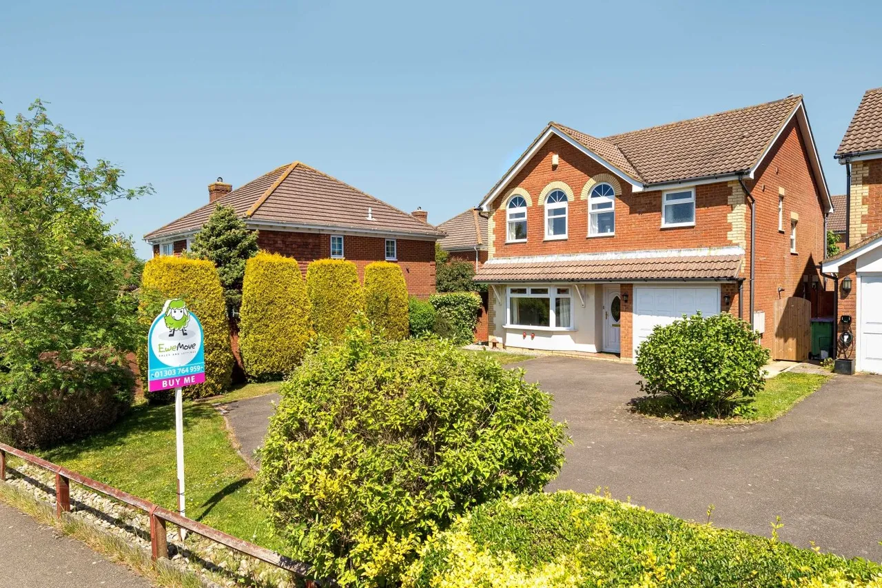 Heron Forstal Avenue, Hawkinge, CT18, photo 24