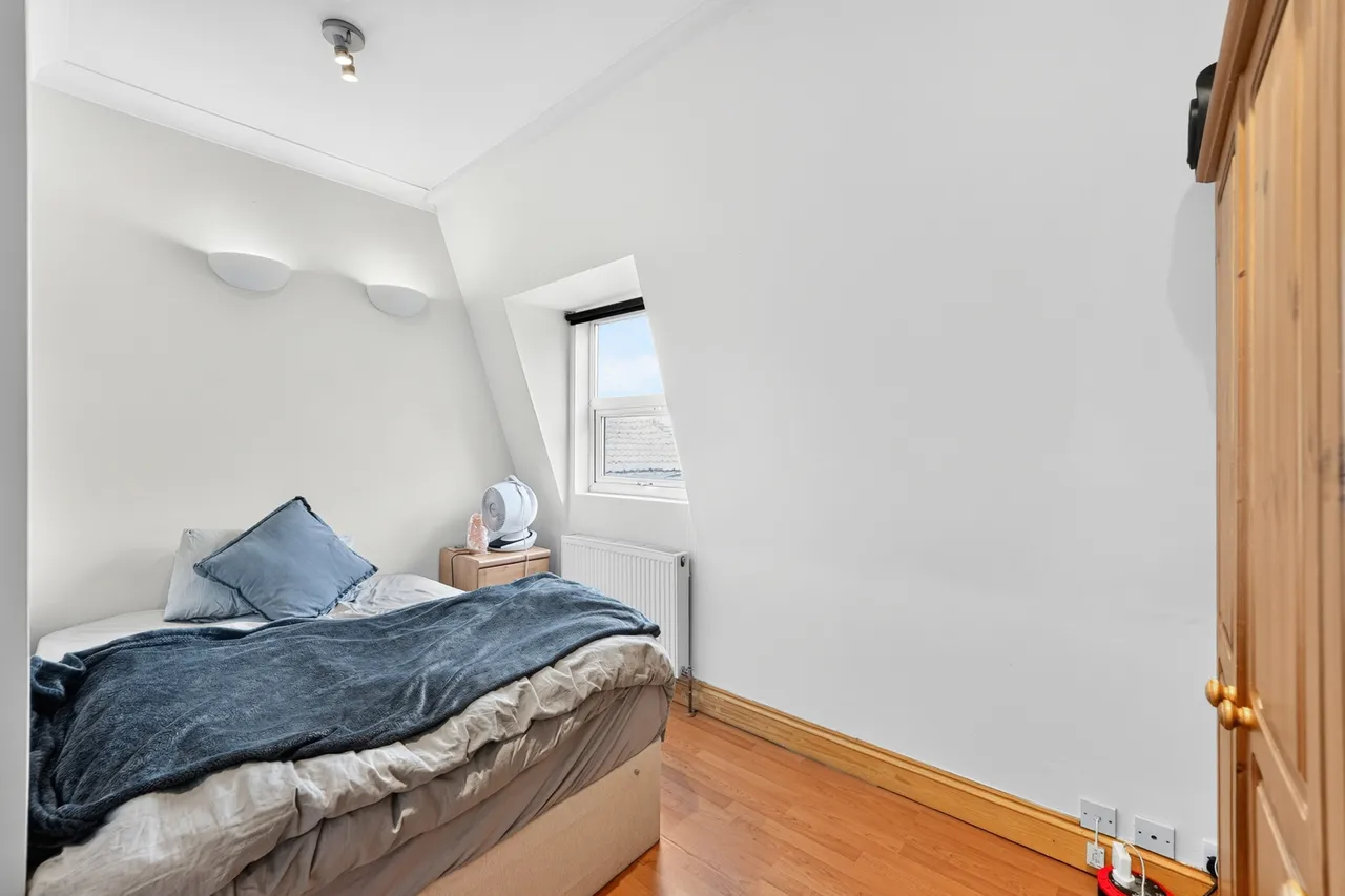Tooting Bec Road, London, SW17, photo 5