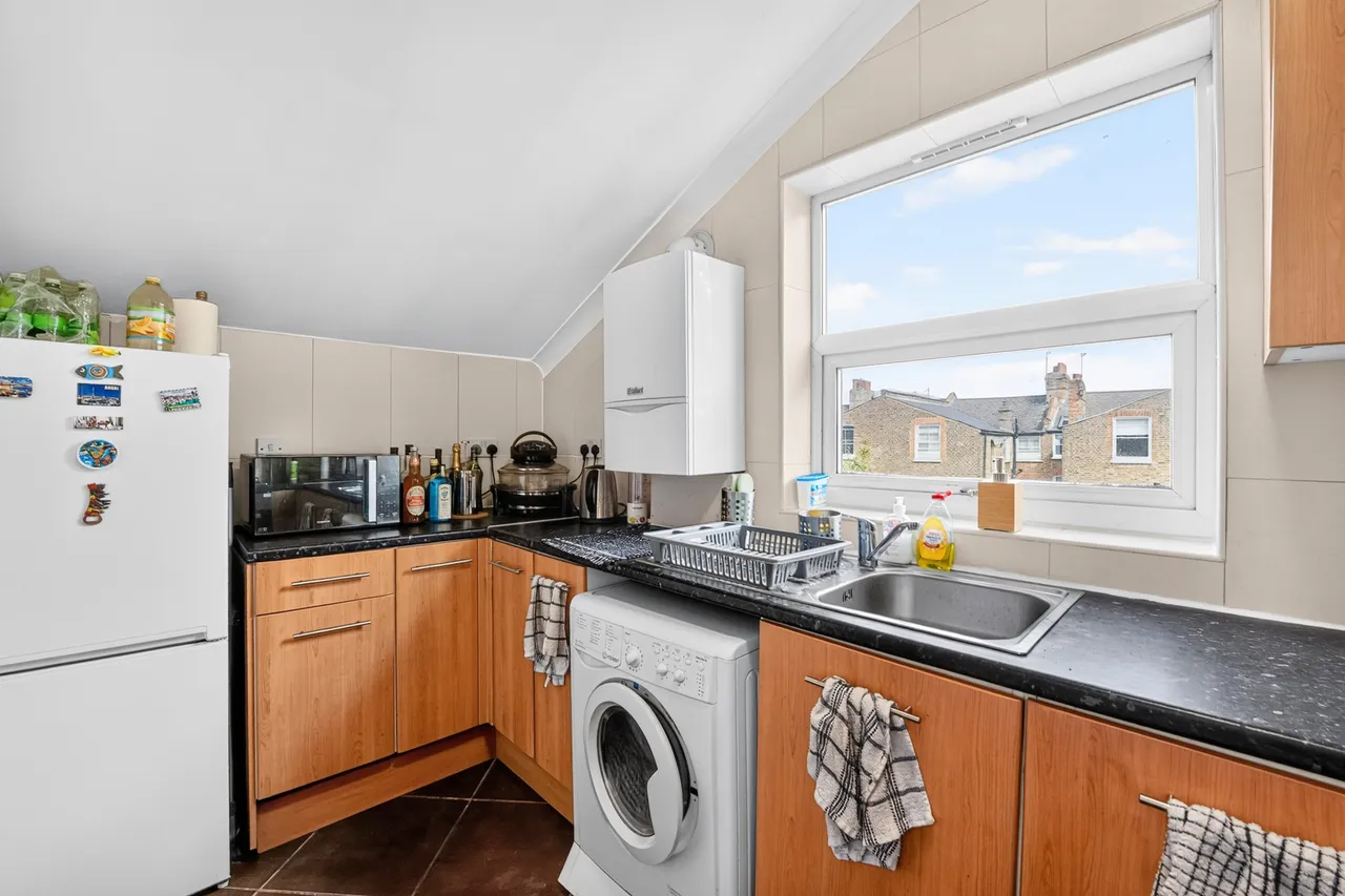Tooting Bec Road, London, SW17, photo 2