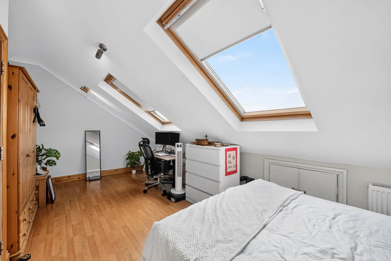 Tooting Bec Road, London, SW17, photo 8
