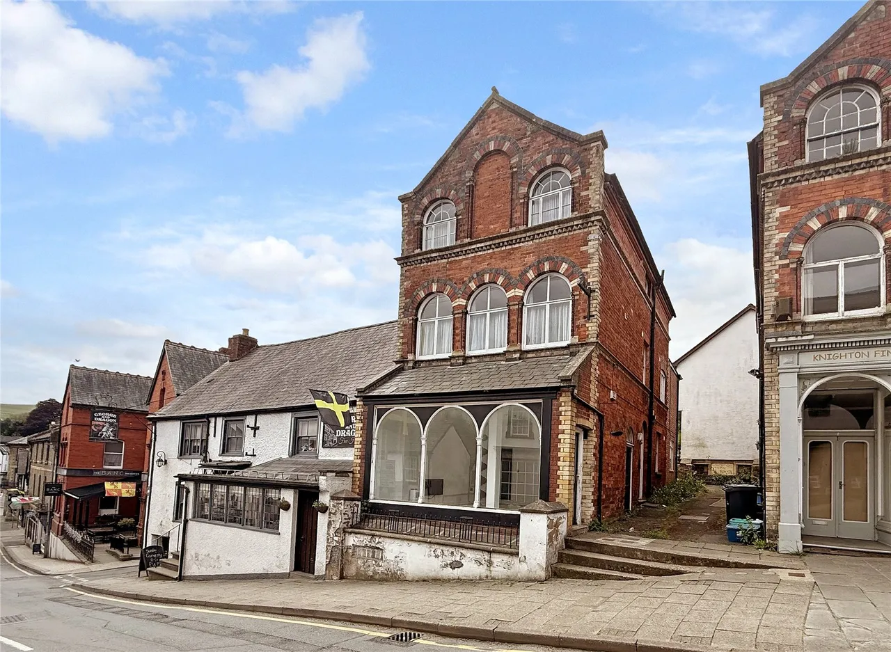 5 bed flat for sale — Broad Street, Knighton, Powys, LD7 1BL