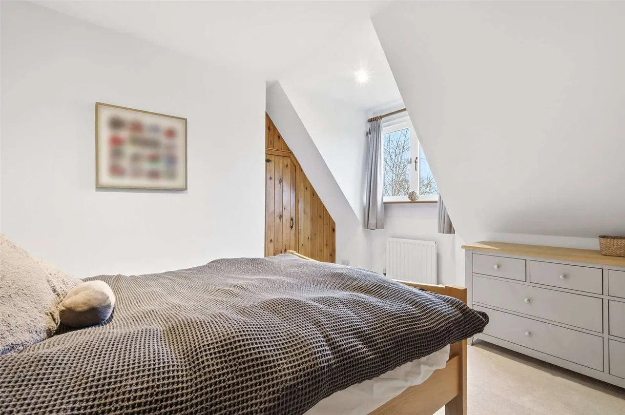 Bannister Green, Felsted, Dunmow, CM6 3NF, photo 9