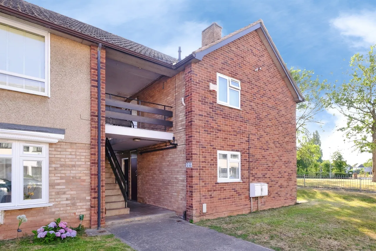 2 bed flat for sale, Barricombe Drive, Hereford, HR4