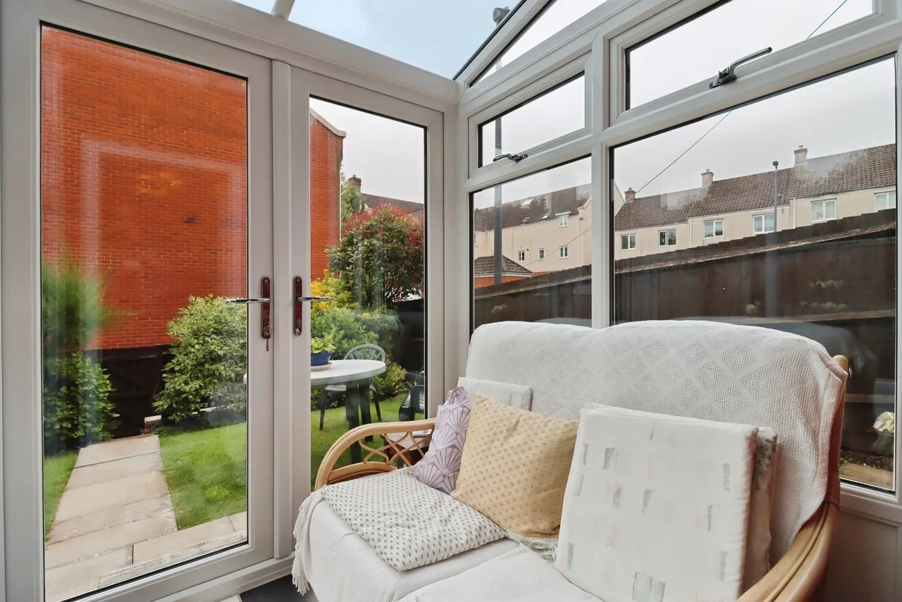 Leaze Close, Thornbury, Bristol, Gloucestershire, BS35, photo 9