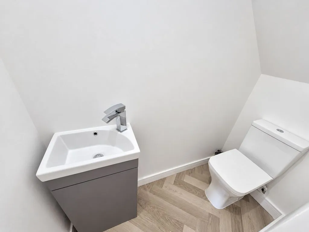 Newton Road, Great Barr, B43, photo 8