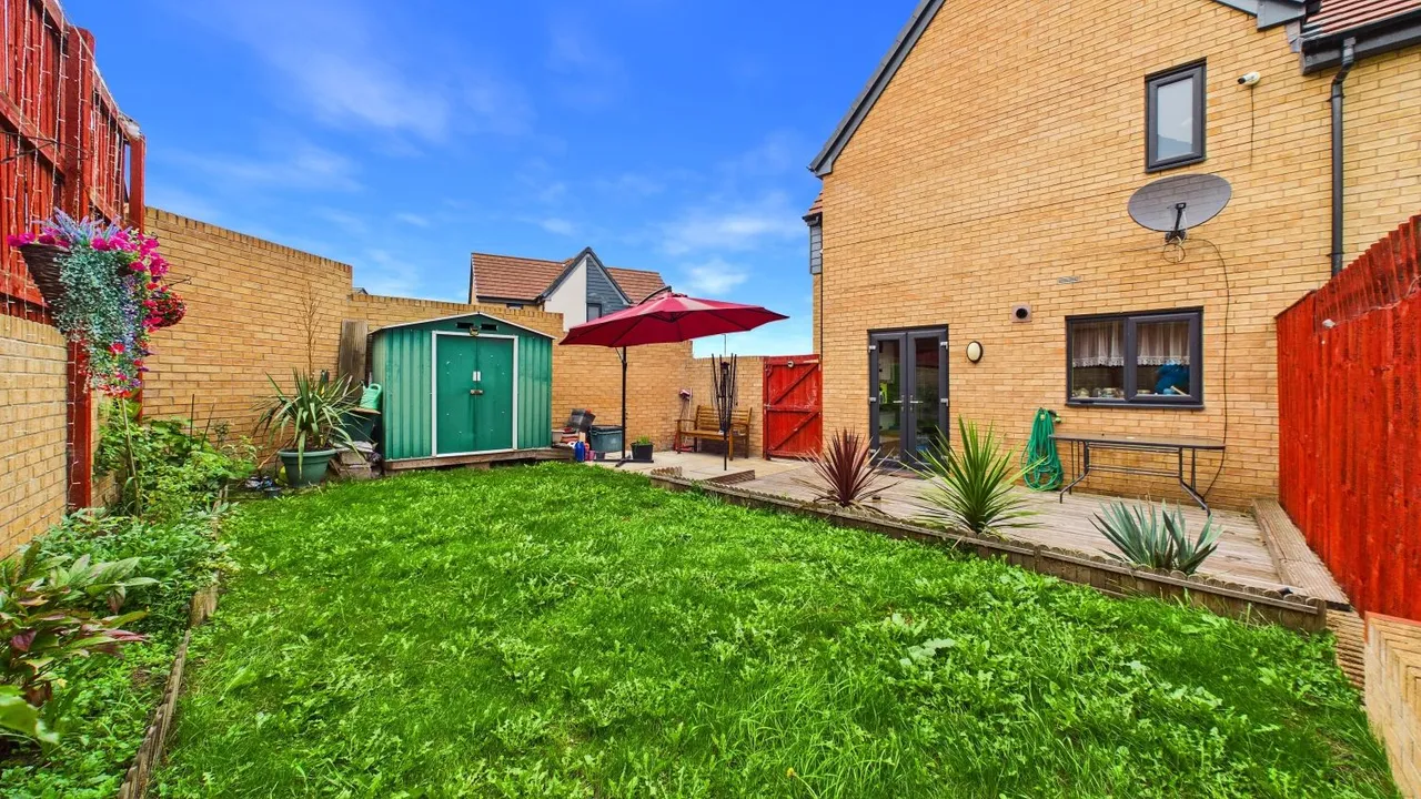 Isinglass Drive, Edlington, DN12, photo 14