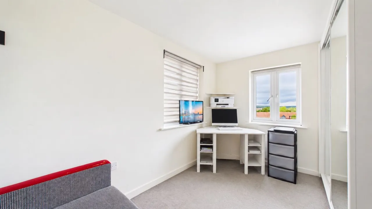 Isinglass Drive, Edlington, DN12, photo 8